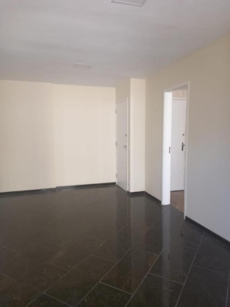 Imagem Imóvel com 2 Quartos à Venda, 65 m² em Icaraí - Niterói Imagem Imóvel com 2 Quartos à Venda, 65 m² em Icaraí - Niterói