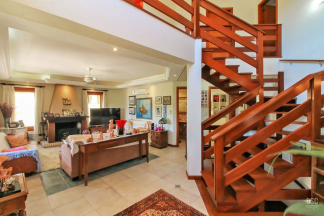 Imagem Casa de Condomínio com 3 Quartos à Venda, 389 m² em Vila Nova - Porto Alegre Imagem Casa de Condomínio com 3 Quartos à Venda, 389 m² em Vila Nova - Porto Alegre