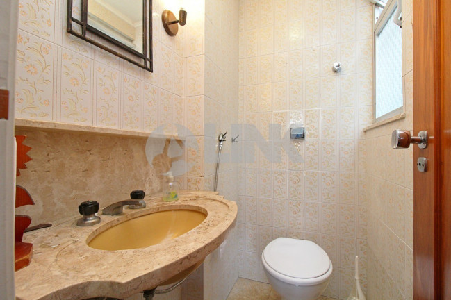 Imagem Apartamento com 4 Quartos à Venda, 214 m² em Menino Deus - Porto Alegre