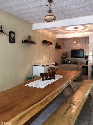 Imagem Imóvel com 3 Quartos à Venda, 135.000 m²