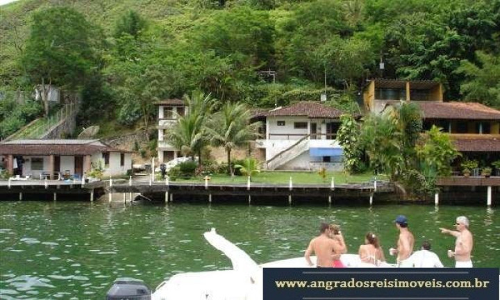 Imagem Sobrado com 6 Quartos à Venda, em Ponta Do Sapê (cunhambebe) - Angra Dos Reis Imagem Sobrado com 6 Quartos à Venda, em Ponta Do Sapê (cunhambebe) - Angra Dos Reis