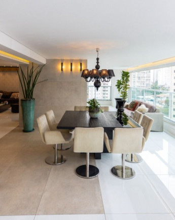 Imagem Imóvel com 4 Quartos à Venda, 335 m² em Moema - São Paulo Imagem Imóvel com 4 Quartos à Venda, 335 m² em Moema - São Paulo