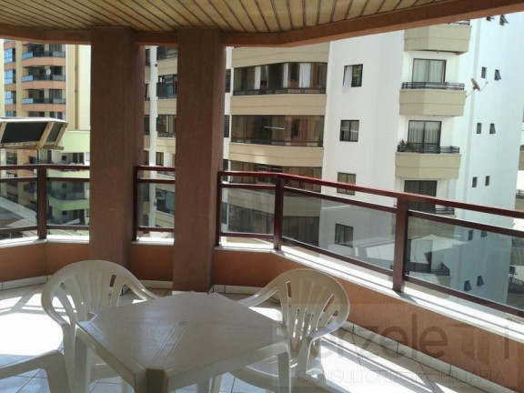 Imagem Apartamento com 3 Quartos para Temporada, 130 m² em Meia Praia - Itapema