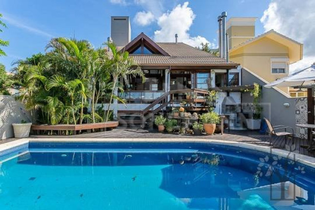 Imagem Casa com 4 Quartos à Venda, 530 m² em João Paulo - Florianópolis Imagem Casa com 4 Quartos à Venda, 530 m² em João Paulo - Florianópolis