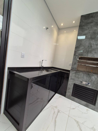 Imagem Casa com 3 Quartos à Venda, em Horto Florestal - Sorocaba Imagem Casa com 3 Quartos à Venda, em Horto Florestal - Sorocaba