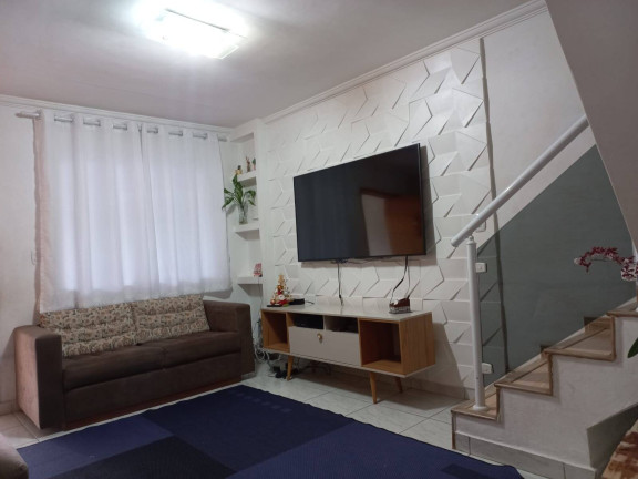 Imagem Casa com 3 Quartos à Venda, em São Paulo Imagem Casa com 3 Quartos à Venda, em São Paulo