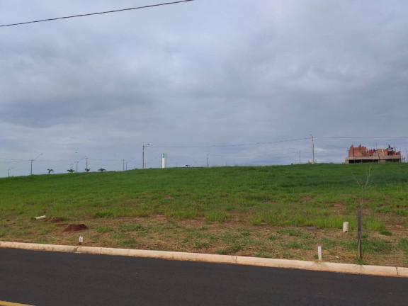 Imagem Terreno em Condomínio à Venda, 300 m² em Residencial Villa De León - Piratininga Imagem Terreno em Condomínio à Venda, 300 m² em Residencial Villa De León - Piratininga