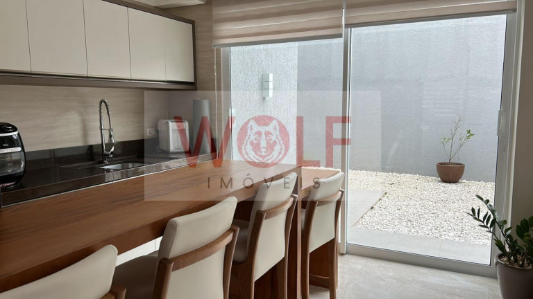 Imagem Casa com 3 Quartos à Venda, 309 m² em Santa Felicidade - Curitiba Imagem Casa com 3 Quartos à Venda, 309 m² em Santa Felicidade - Curitiba