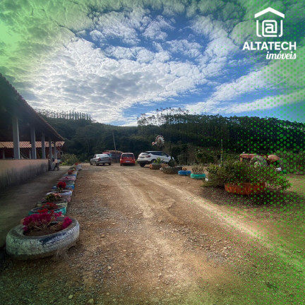 Imagem Imóvel com 3 Quartos à Venda, 24.000 m² em Pocinhos Do Rio Verde - Caldas Imagem Imóvel com 3 Quartos à Venda, 24.000 m² em Pocinhos Do Rio Verde - Caldas