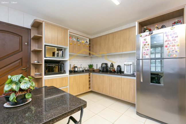Imagem Casa com 3 Quartos à Venda, 390 m² em Roça Grande - Colombo Imagem Casa com 3 Quartos à Venda, 390 m² em Roça Grande - Colombo