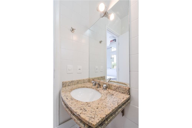 Imagem Apartamento com 2 Quartos à Venda, 70 m² em Moema - São Paulo Imagem Apartamento com 2 Quartos à Venda, 70 m² em Moema - São Paulo
