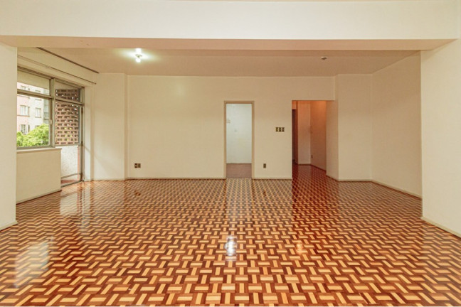 Imagem Apartamento com 2 Quartos à Venda, 137 m² em Centro Histórico - Porto Alegre Imagem Apartamento com 2 Quartos à Venda, 137 m² em Centro Histórico - Porto Alegre
