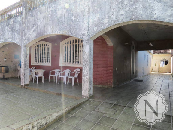 Sobrado com 5 Quartos à Venda, 276 m² em Centro - Itanhaém