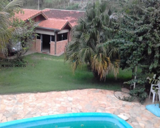 Imóvel com 2 Quartos à Venda, 1.800 m² em Chácaras São Guido - Várzea Paulista