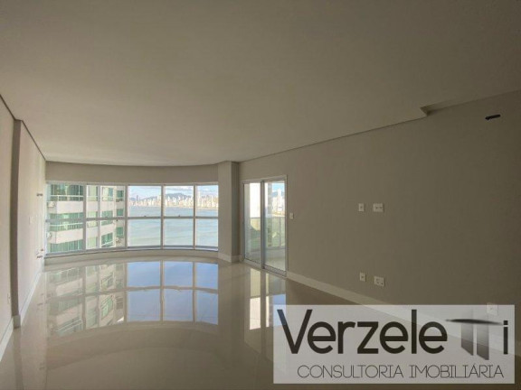 Imagem Apartamento com 4 Quartos à Venda, 160 m² em Pioneiros - Balneário Camboriú