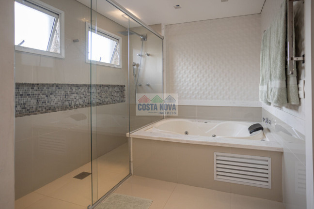 Imagem Apartamento com 3 Quartos à Venda, 244 m² Imagem Apartamento com 3 Quartos à Venda, 244 m²