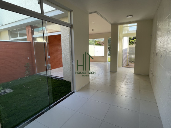 Imagem Casa com 3 Quartos à Venda, 90 m² em Barra Do Saí - Itapoá Imagem Casa com 3 Quartos à Venda, 90 m² em Barra Do Saí - Itapoá