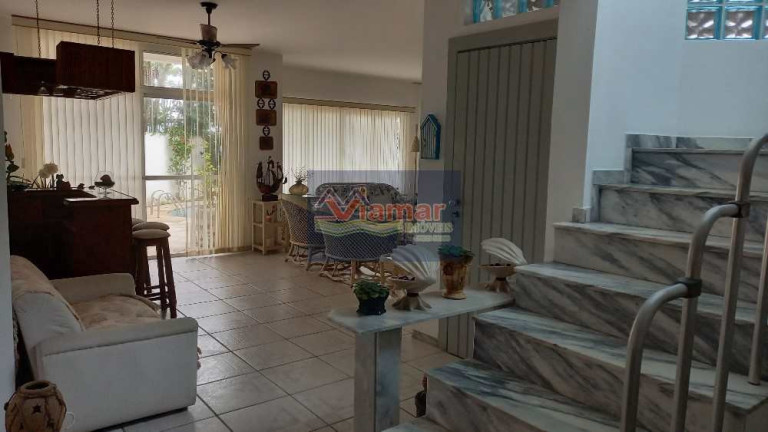 Imagem Casa com 4 Quartos à Venda, 313 m² em Enseada - Guarujá Imagem Casa com 4 Quartos à Venda, 313 m² em Enseada - Guarujá