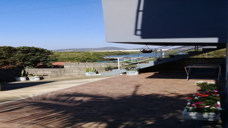 Imagem Imóvel com 4 Quartos à Venda, 125 m² em Praia Do Siriú - Garopaba Imagem Imóvel com 4 Quartos à Venda, 125 m² em Praia Do Siriú - Garopaba