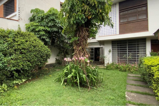 Imagem Casa com 4 Quartos à Venda, 313 m² em Jardim Novo Mundo - São Paulo Imagem Casa com 4 Quartos à Venda, 313 m² em Jardim Novo Mundo - São Paulo