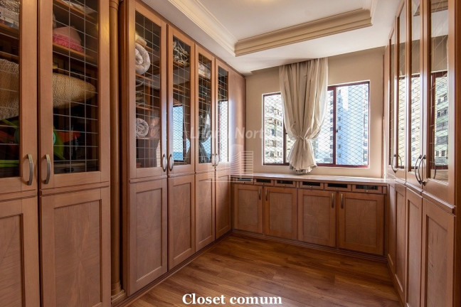 Imagem Apartamento com 5 Quartos à Venda, 340 m² em Barra Sul - Balneário Camboriú Imagem Apartamento com 5 Quartos à Venda, 340 m² em Barra Sul - Balneário Camboriú