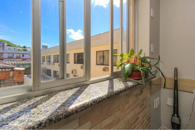 Imagem Imóvel com 3 Quartos à Venda, 124 m² em Teresópolis - Porto Alegre Imagem Imóvel com 3 Quartos à Venda, 124 m² em Teresópolis - Porto Alegre