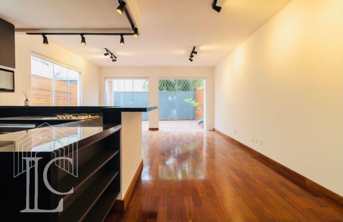 Imagem Casa com 3 Quartos à Venda, 300 m² em Morumbi - São Paulo Imagem Casa com 3 Quartos à Venda, 300 m² em Morumbi - São Paulo