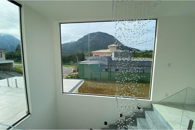 Imagem Casa de Condomínio com 4 Quartos à Venda, 272 m² em Inoa - Maricá