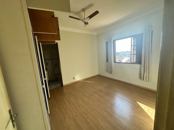 Imagem Casa com 2 Quartos para Alugar, 400 m² em Centro - Botucatu