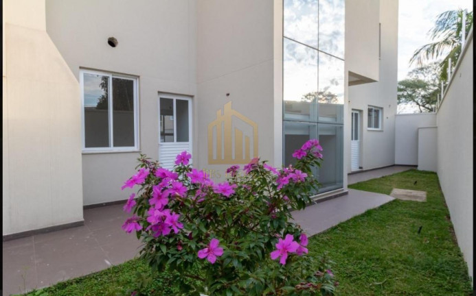 Imagem Casa com 4 Quartos à Venda, 312 m² em Jardim Social - Curitiba