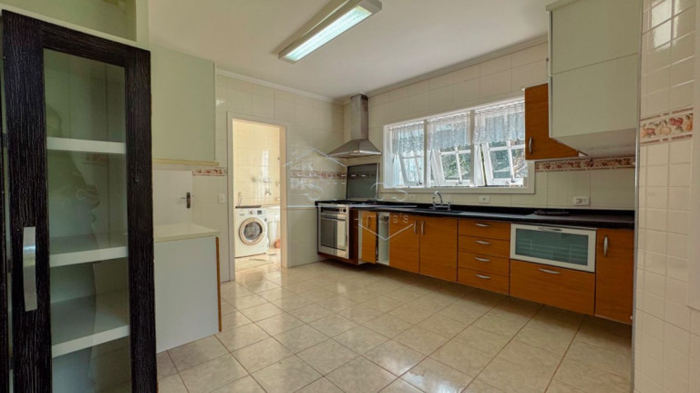 Imagem Casa de Condomínio com 5 Quartos à Venda, 203 m² em Campos Do Jordão Imagem Casa de Condomínio com 5 Quartos à Venda, 203 m² em Campos Do Jordão