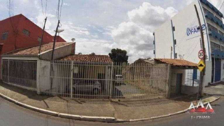 Imagem Casa com 1 Quarto para Alugar, 500 m² em Porto - Cuiabá Imagem Casa com 1 Quarto para Alugar, 500 m² em Porto - Cuiabá