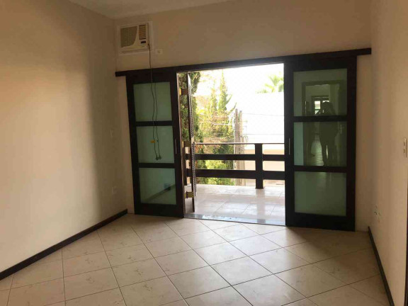 Imagem Casa com 5 Quartos à Venda, 420 m² em Aruã - Mogi Das Cruzes Imagem Casa com 5 Quartos à Venda, 420 m² em Aruã - Mogi Das Cruzes