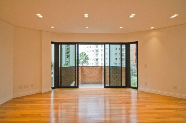Imagem Apartamento com 4 Quartos à Venda, 169 m² em Vila Uberabinha - São Paulo