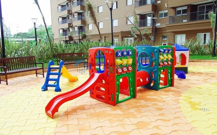 Imagem Apartamento com 3 Quartos à Venda, 74 m² em Jardim Tupanci - Barueri
