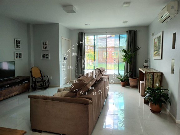 Imagem Casa de Condomínio com 4 Quartos à Venda, 224 m² em Ponta Das Canas - Florianópolis Imagem Casa de Condomínio com 4 Quartos à Venda, 224 m² em Ponta Das Canas - Florianópolis