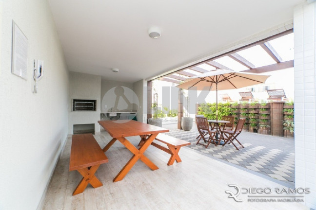 Imagem Apartamento com 2 Quartos à Venda, 70 m² em Petrópolis - Porto Alegre Imagem Apartamento com 2 Quartos à Venda, 70 m² em Petrópolis - Porto Alegre