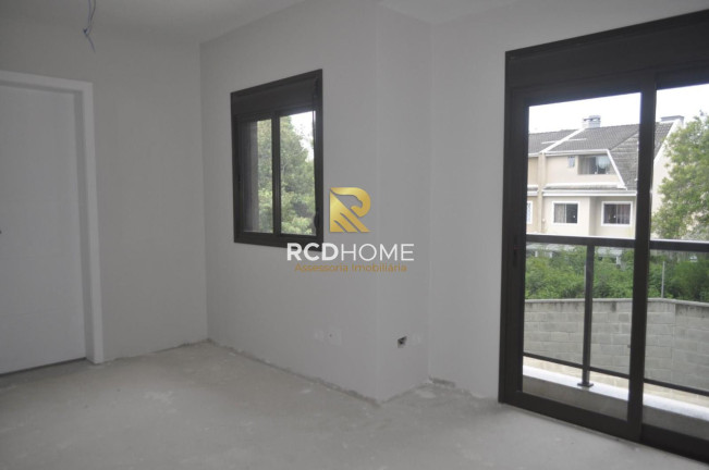 Imagem Casa com 3 Quartos à Venda, 176 m² em Bom Retiro - Curitiba Imagem Casa com 3 Quartos à Venda, 176 m² em Bom Retiro - Curitiba