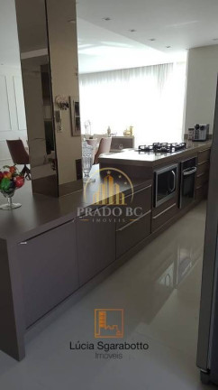 Imagem Apartamento com 3 Quartos à Venda, 225 m² em Centro - Balneário Camboriú Imagem Apartamento com 3 Quartos à Venda, 225 m² em Centro - Balneário Camboriú