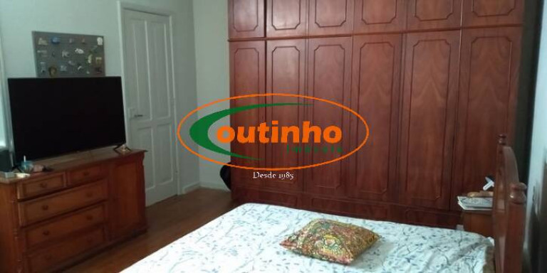 Imagem Casa com 3 Quartos à Venda, 226 m² em Vila Isabel - Rio De Janeiro Imagem Casa com 3 Quartos à Venda, 226 m² em Vila Isabel - Rio De Janeiro