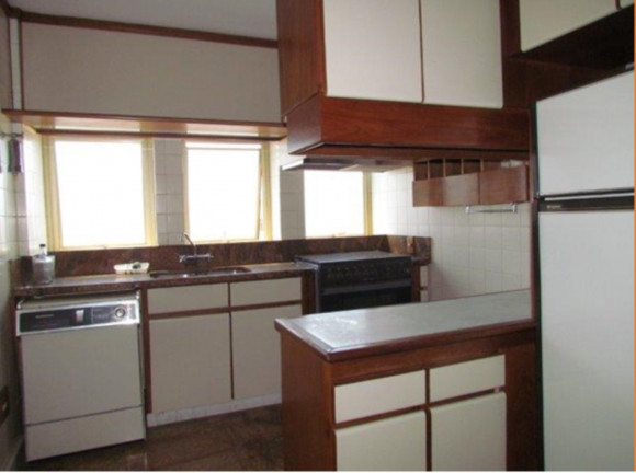 Imagem Imóvel com 4 Quartos à Venda, 367 m² em Floresta - Porto Alegre Imagem Imóvel com 4 Quartos à Venda, 367 m² em Floresta - Porto Alegre