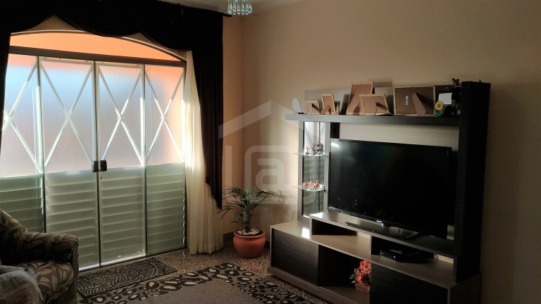 Imagem Casa com 3 Quartos à Venda, 195 m² em Residencial Rezende I - Bandeira Do Sul Imagem Casa com 3 Quartos à Venda, 195 m² em Residencial Rezende I - Bandeira Do Sul