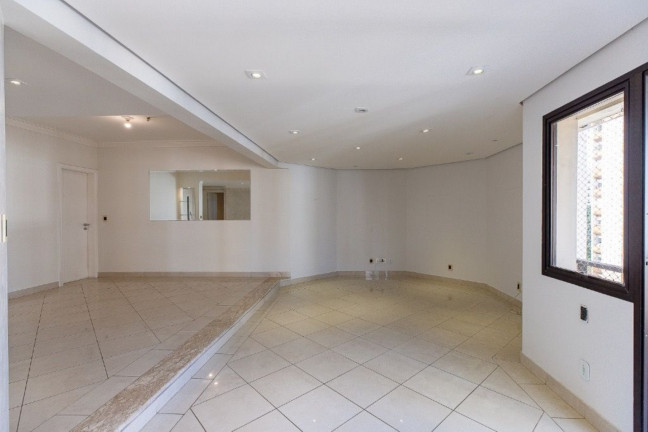 Imagem Imóvel com 4 Quartos à Venda, 156 m² em Moema - São Paulo Imagem Imóvel com 4 Quartos à Venda, 156 m² em Moema - São Paulo