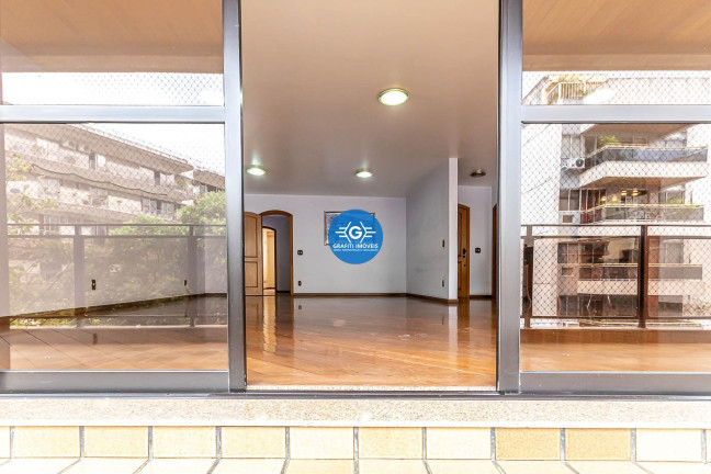 Imagem Flat com 4 Quartos à Venda, 220 m² em Tijuca - Rio De Janeiro Imagem Flat com 4 Quartos à Venda, 220 m² em Tijuca - Rio De Janeiro