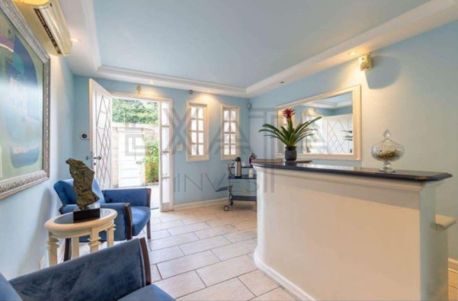 Imagem Casa com 4 Quartos à Venda, 220 m² em Jardim Paulistano - São Paulo Imagem Casa com 4 Quartos à Venda, 220 m² em Jardim Paulistano - São Paulo