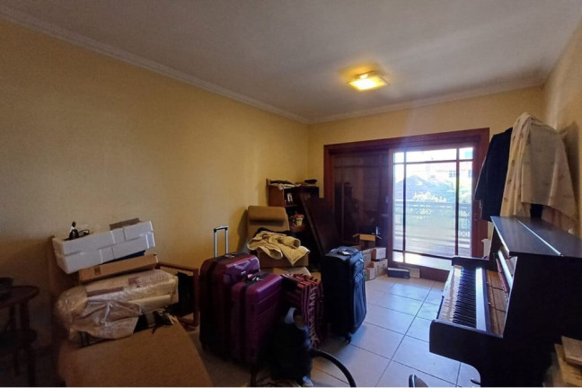 Imagem Casa com 4 Quartos à Venda, 738 m² em Partenon - Porto Alegre Imagem Casa com 4 Quartos à Venda, 738 m² em Partenon - Porto Alegre