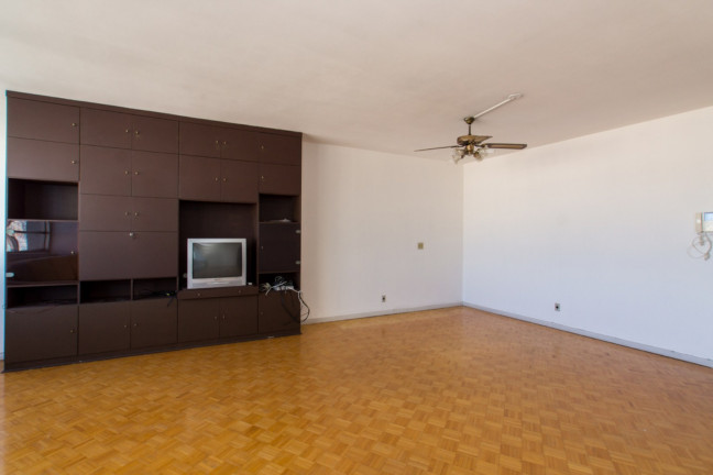 Imagem Imóvel com 3 Quartos à Venda, 174 m² em Centro Histórico - Porto Alegre Imagem Imóvel com 3 Quartos à Venda, 174 m² em Centro Histórico - Porto Alegre