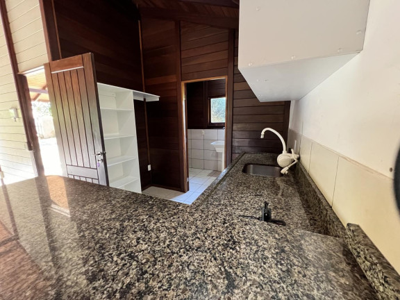 Imagem Casa com 3 Quartos à Venda, 105 m² em São João Do Rio Vermelho - Florianópolis Imagem Casa com 3 Quartos à Venda, 105 m² em São João Do Rio Vermelho - Florianópolis