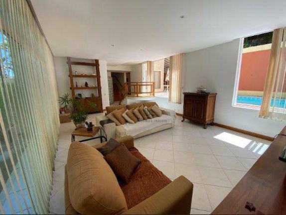 Imagem Casa com 4 Quartos à Venda, 312 m² em Itaipu - Niterói