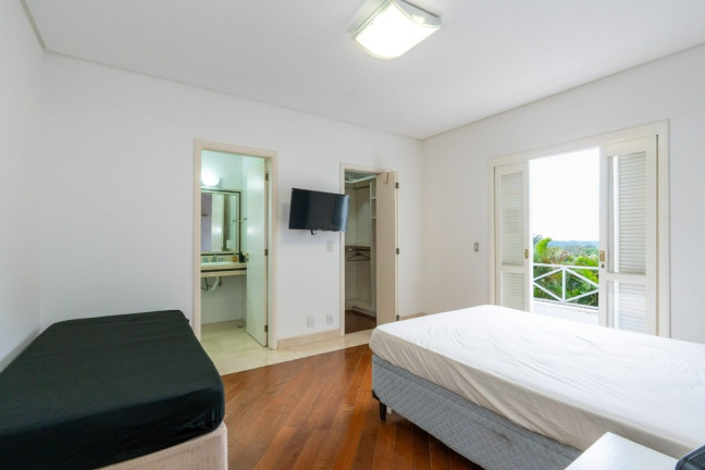 Imagem Casa com 6 Quartos à Venda, em Granja Carneiro Viana - Cotia Imagem Casa com 6 Quartos à Venda, em Granja Carneiro Viana - Cotia